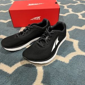 Altra Escalante 2.5 size 9